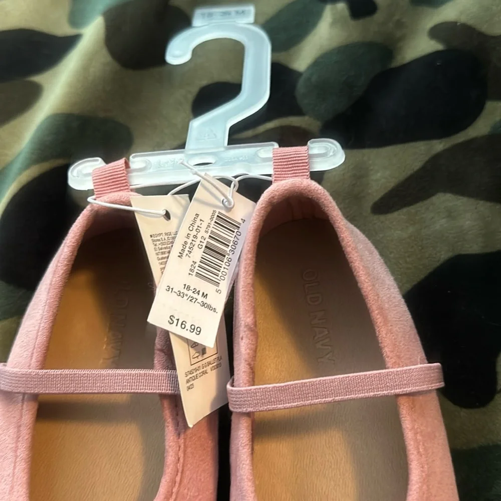 OLD NAVY BABY BALLET SLIPPERS: PINK: NEW WITH TAGS: SIZE 18-24 MTHS